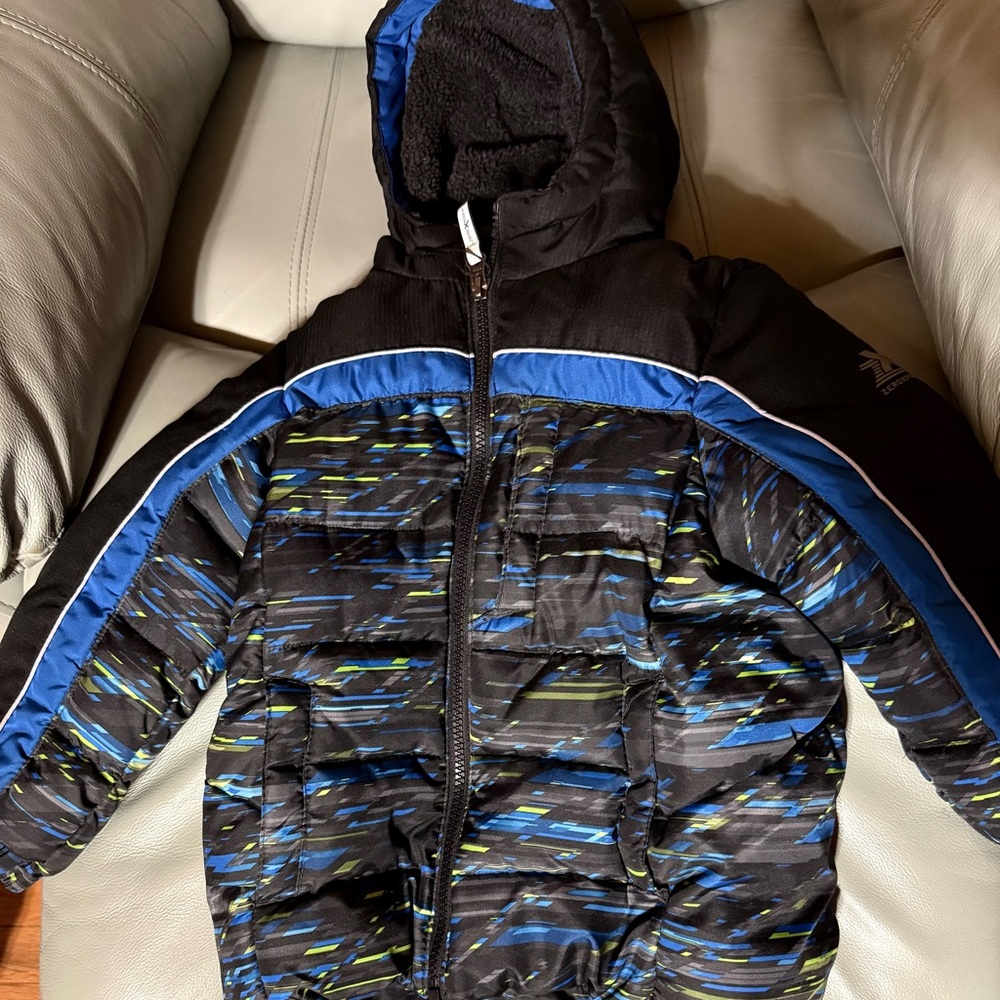 Zero Xposur boys 3T Black and Blue Hooded coat